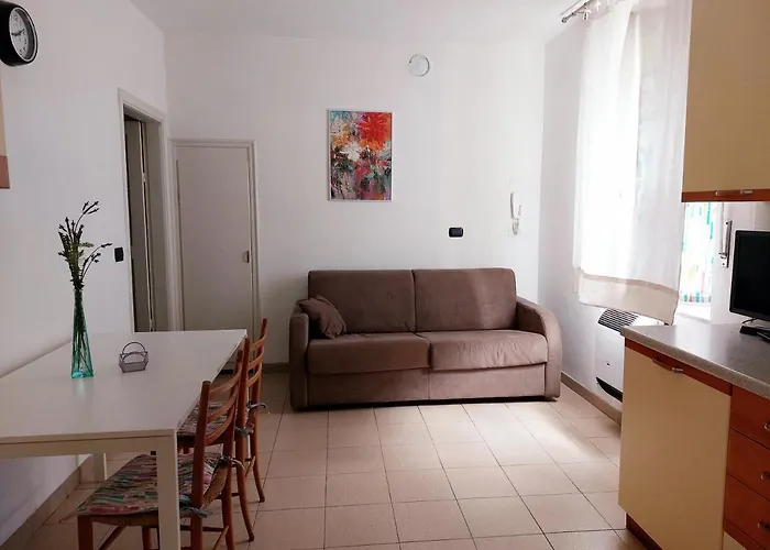 Giorgi In Riviera Ligure アルベンガ