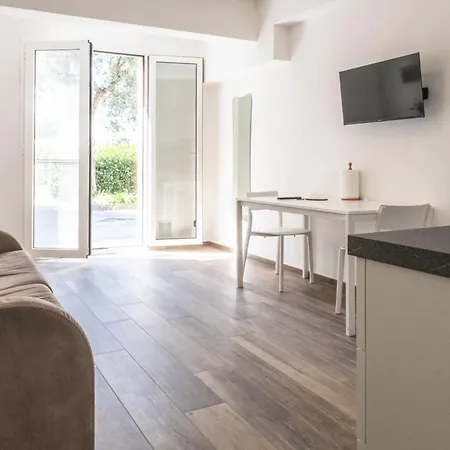 Giorgi In Riviera Ligure Apartamento Albenga